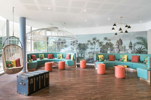 Hôtel Birdy by HappyCulture, Lobby