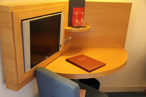 Hôtel Westside Arc de Triomphe, Room