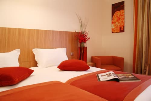 Hôtel Westside Arc de Triomphe, Room