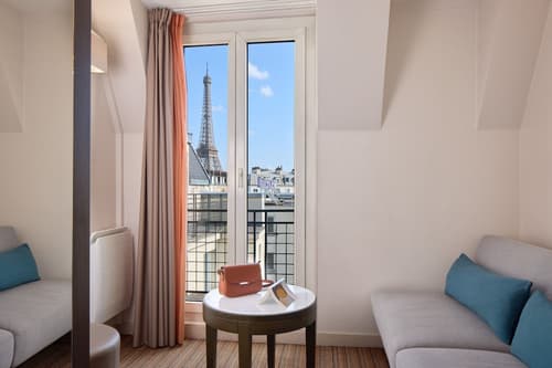 Timhotel Tour Eiffel, Primary image