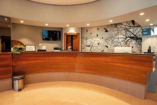 Hotel Sancho Ramírez, Reception