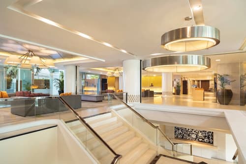 Dusit Princess Srinakarin, Lobby sitting area