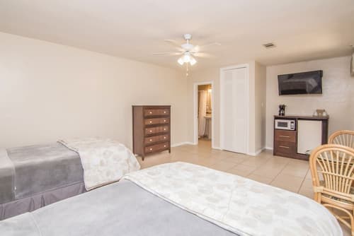 Fairways Inn of Naples, Room