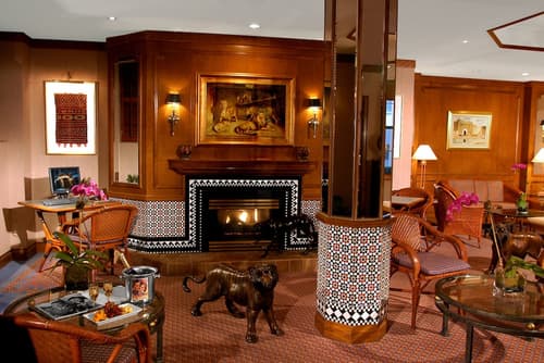 Casablanca Hotel by Library Hotel Collection, Lobby lounge