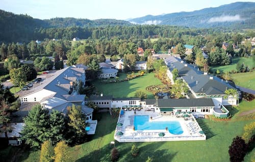 Stoweflake Mountain Resort & Spa, Front of property