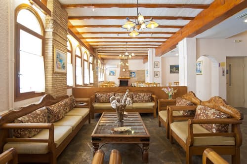 Acropole Delphi, Lobby