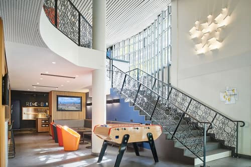 CAMPANILE PARIS 12 - Bercy Village, Lobby