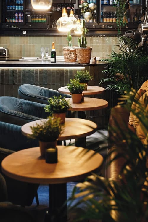 Zoom Hotel, Restaurant