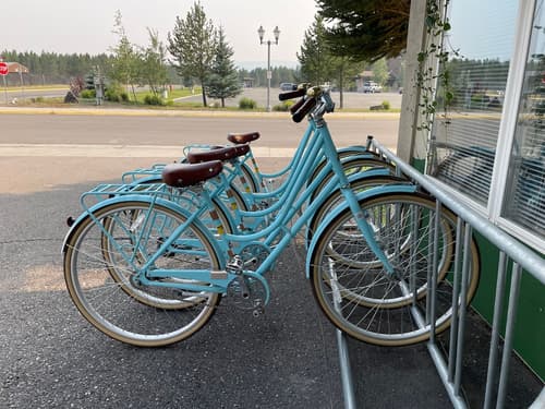 Gray Wolf Inn & Suites, Bicycling