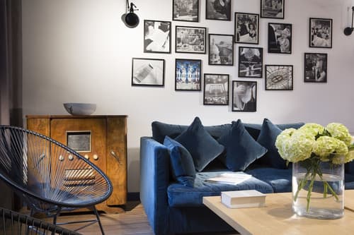 Hotel Mademoiselle, Lobby lounge