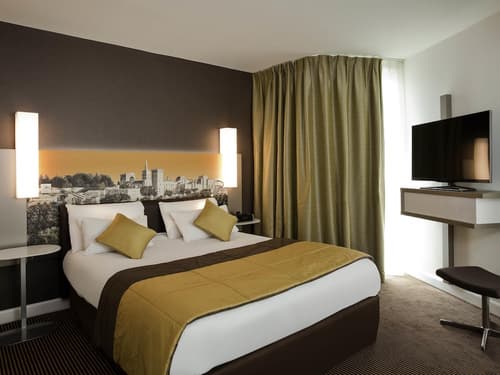 Mercure Avignon Centre Palais des Papes, Exterior