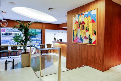 Hotel Ópera, Interior entrance