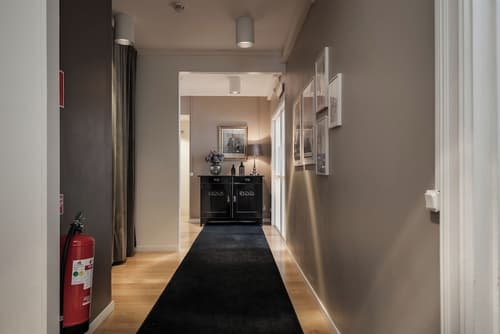 Home Hotel Post – Dinner included, Lobby