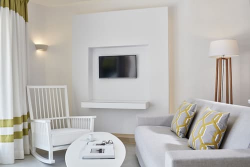 Archipelagos Hotel, Room