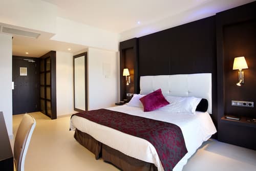 Hotel Saratoga, Room