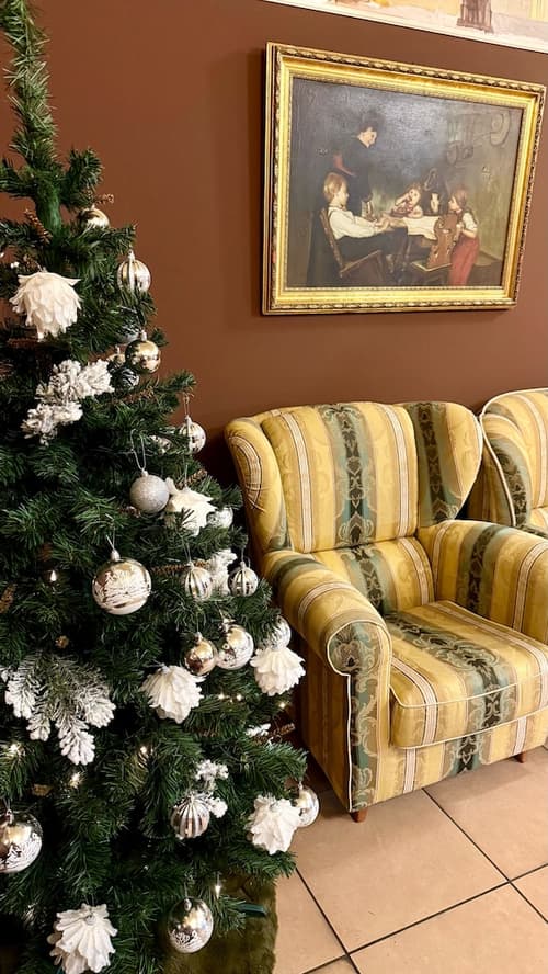 Hotel Union, Reception