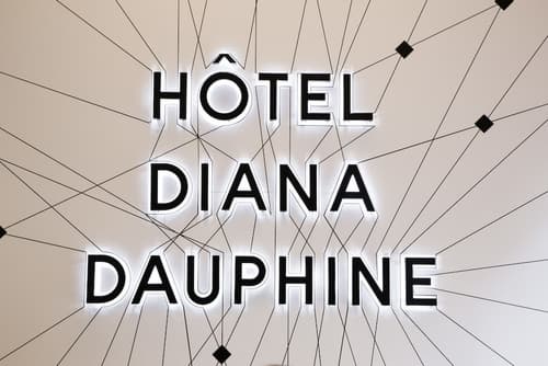 Hotel Diana Dauphine, Exterior detail