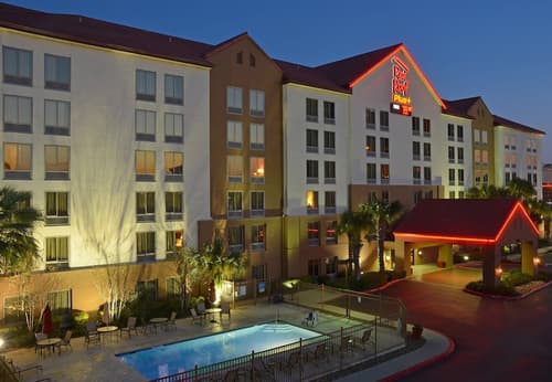 Red Roof Inn PLUS+ San Antonio Downtown - Riverwalk, Primary image