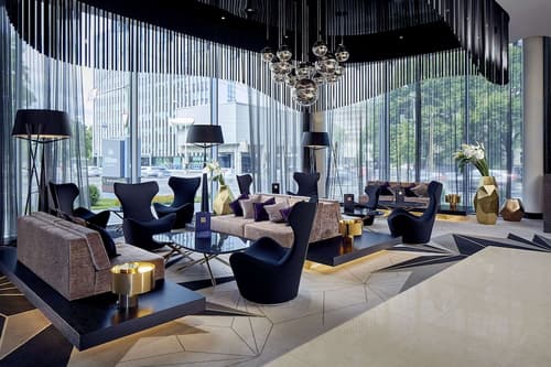 Hilton Tallinn Park, Reception