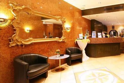 NP Hotel Wallis, Lobby