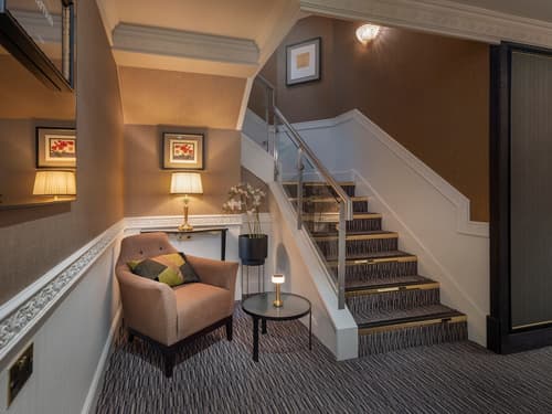 Cassidys Hotel, Reception