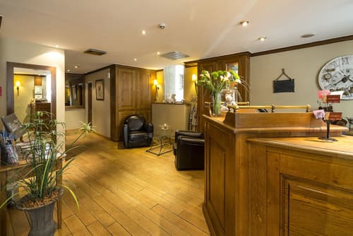 Hotel de l'Horloge, Interior entrance