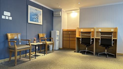 Bishop Lei International House, Interior