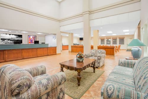 Super 8 by Wyndham Page/Lake Powell, Lobby