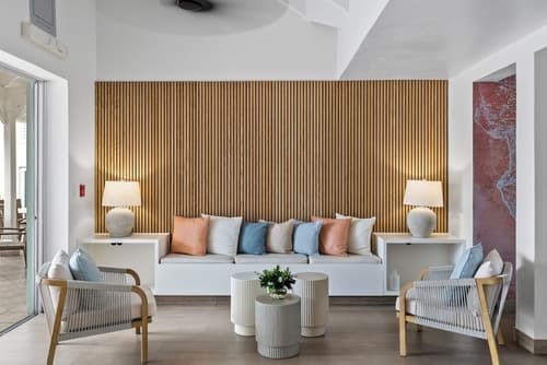 Ports of Call Resort, Lobby sitting area