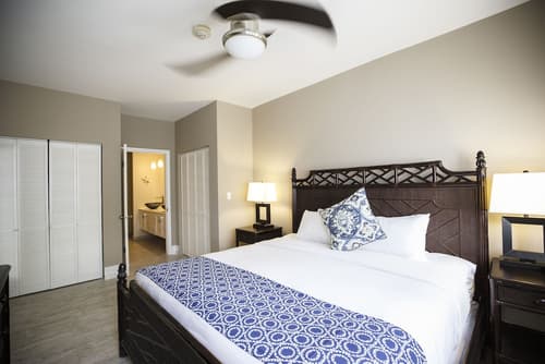 Ports of Call Resort, Room