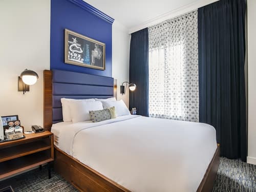 Hotel Belmont Vancouver - MGallery Collection, Room