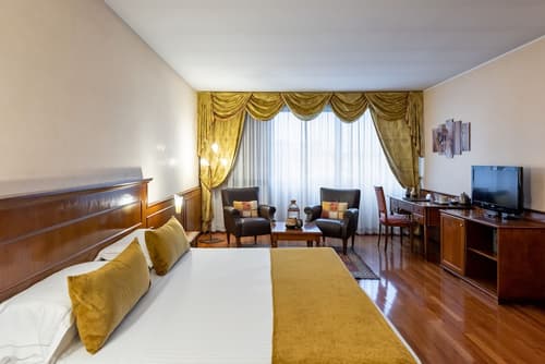 Hotel Leopardi, Room