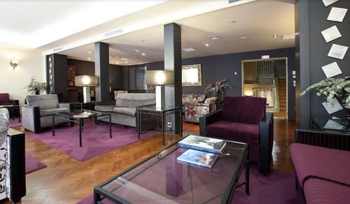 Hotel Moderno Puerta del Sol, Lobby sitting area