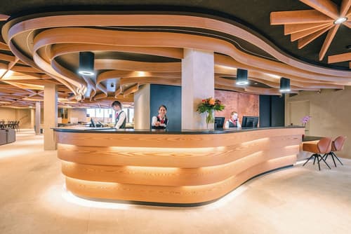 Hotel Laudinella, Reception