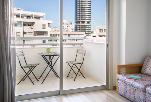 Cleopatra Hotel, Room