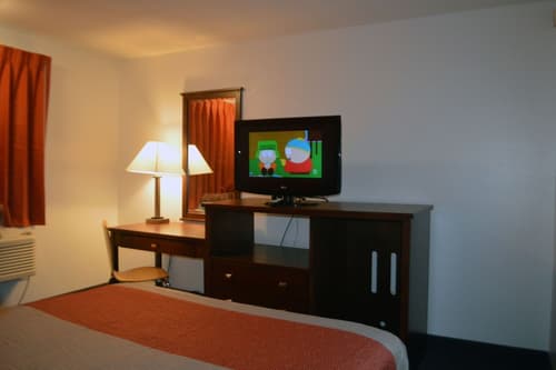 Motel 6 Pendleton, OR - West, Room