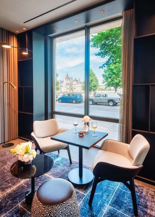 Park Plaza Budapest, Lobby lounge