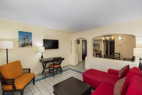 Marina Fiesta Resort & Spa, Room