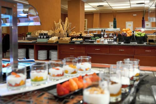 Hotel Macià Cóndor, Restaurant