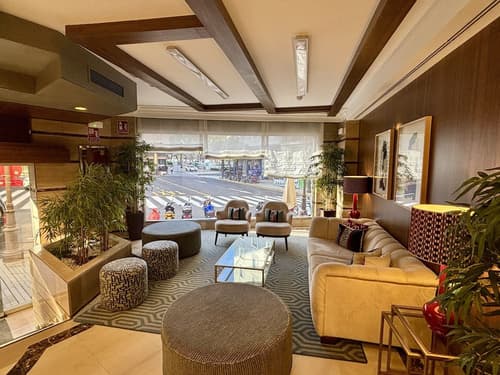 Hotel Derby Sevilla, Reception