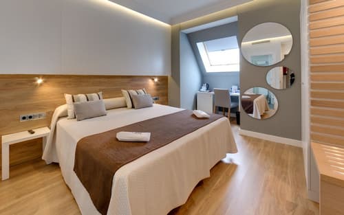 Hotel Monte Carmelo, Room