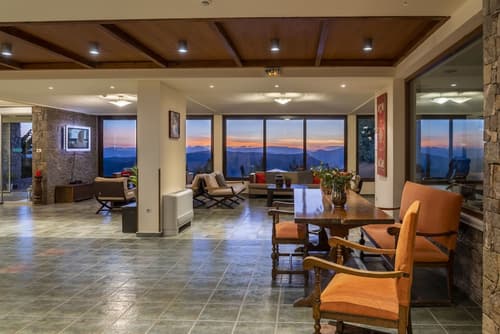 Anemolia Mountain Resort, Lobby sitting area