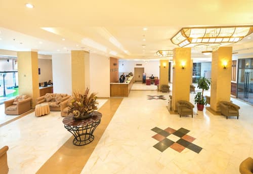 Ani Plaza Hotel, Lobby