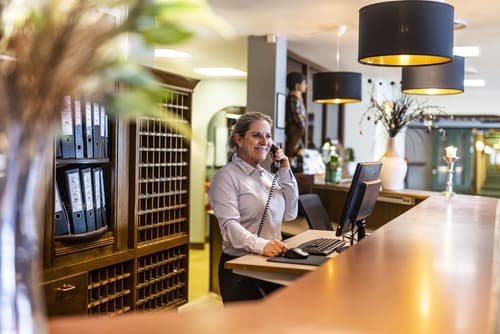 Straand Hotel, Reception