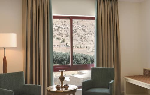 Mövenpick Resort Petra, Room