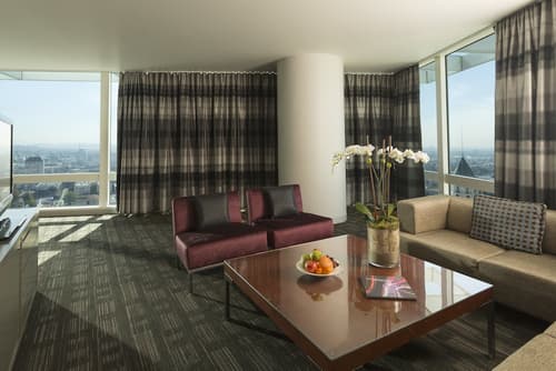 Loews Hollywood Hotel, Room