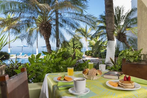 El Pescador Hotel, Breakfast area