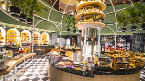 Dusit Thani Dubai, Breakfast area