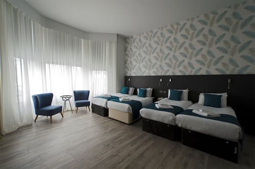 K Hotel Kensington, Room