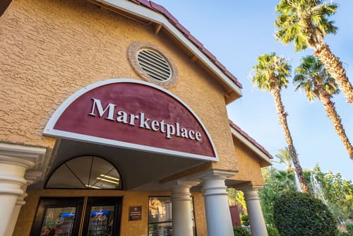 Westgate Flamingo Bay Resort, Food and drink